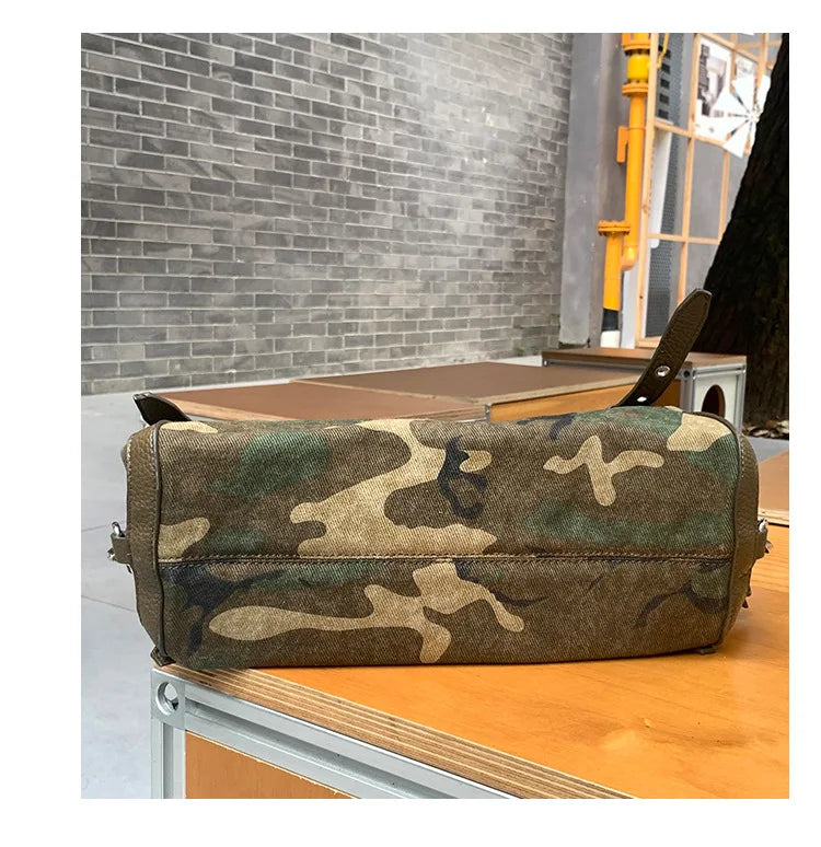 Sac à main motif militaire