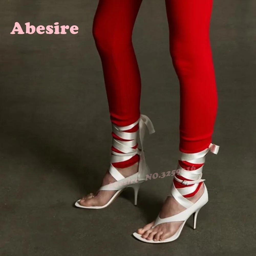 Talons avec lacets de ballerine en satins