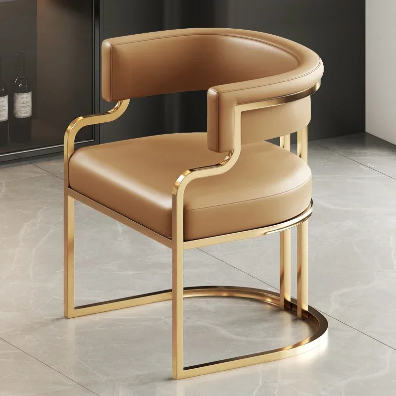 Chaises modernes pieds dorés