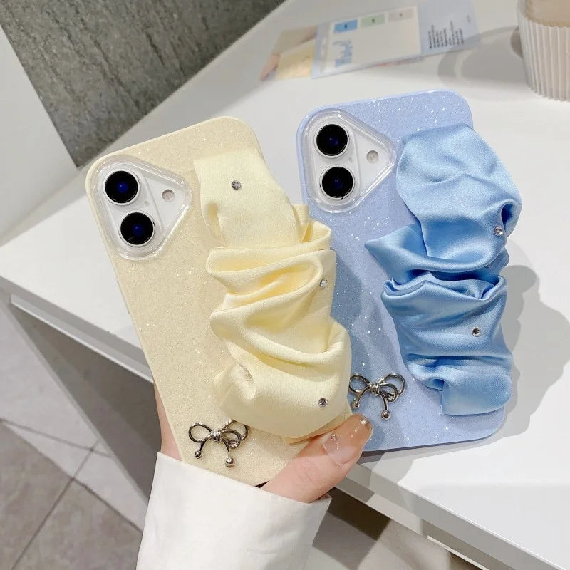 Coque de téléphone brillante avec chouchou