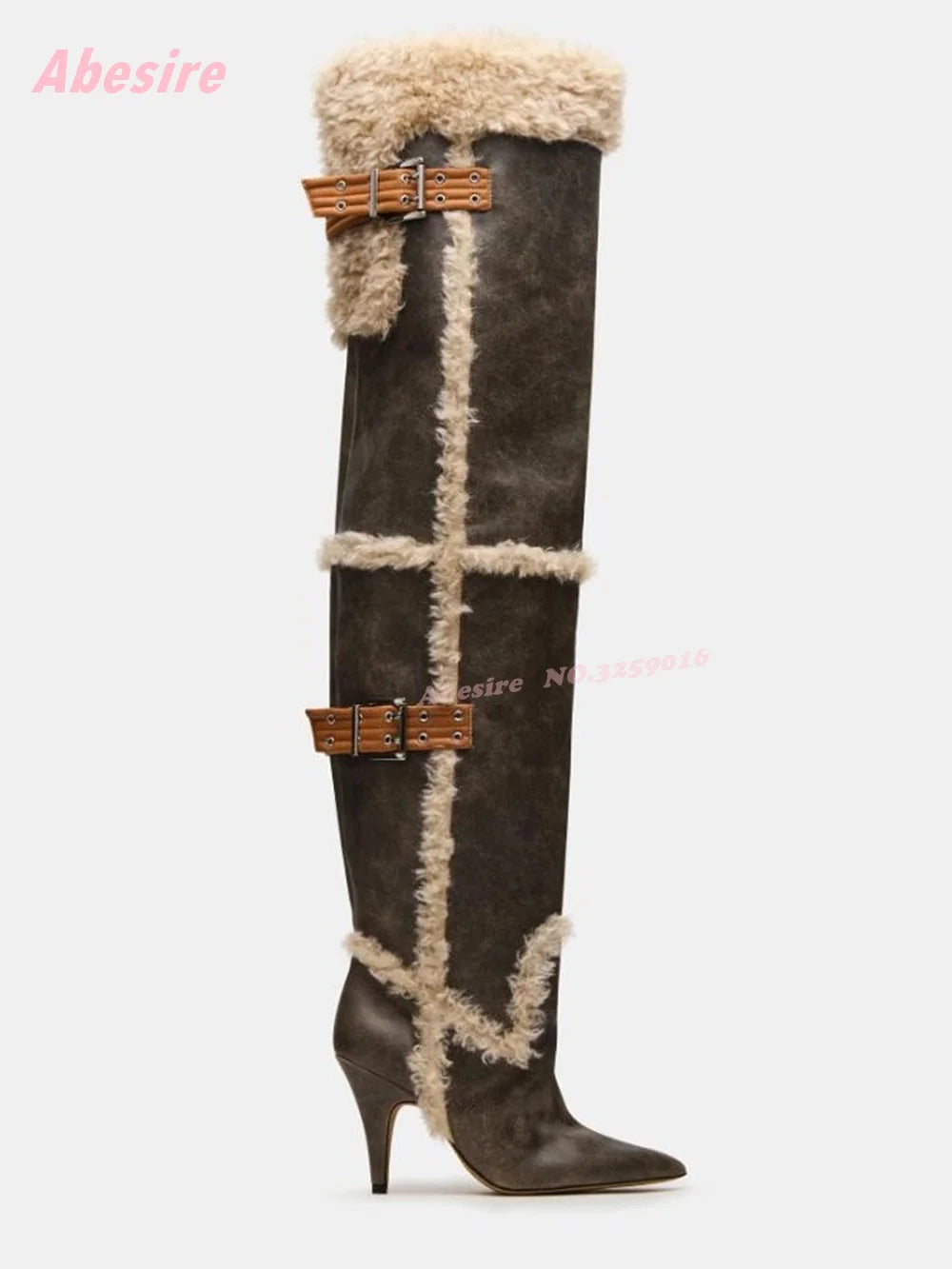 Léopard ou Fourrure ? Bottes pointées à talon