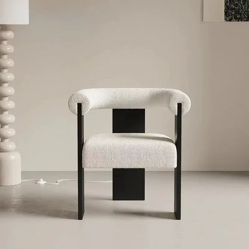 Chaises de salon finitions bois