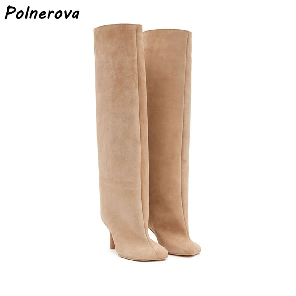 Bottes à taille hautes en daim