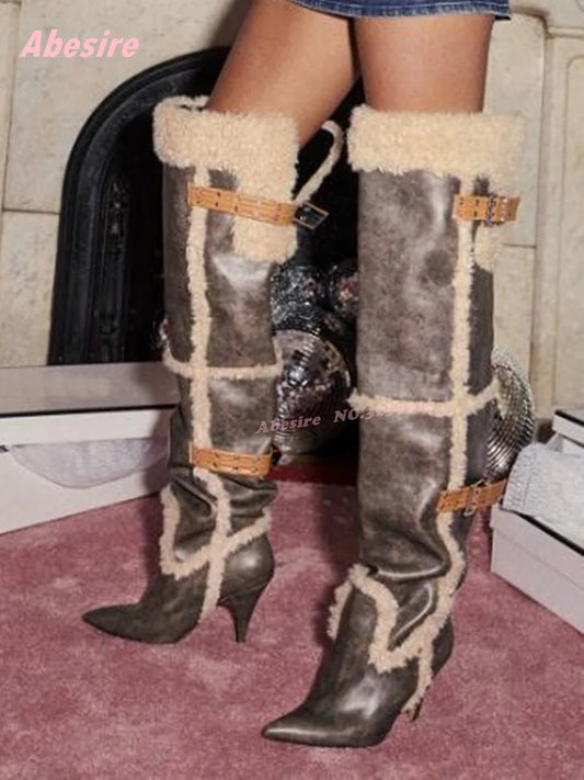 Léopard ou Fourrure ? Bottes pointées à talon