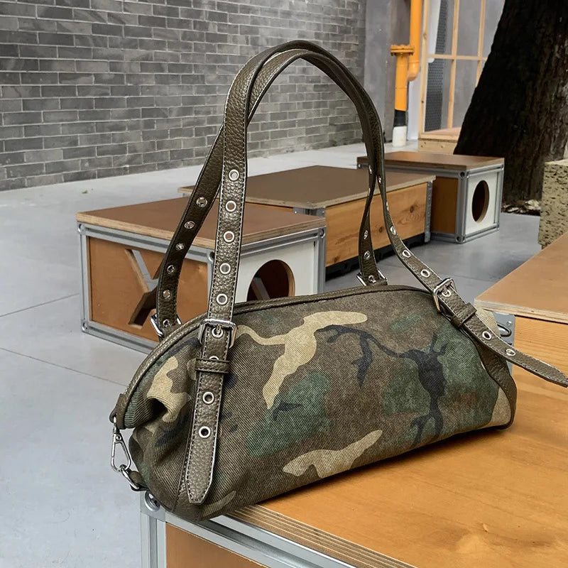 Sac à main motif militaire