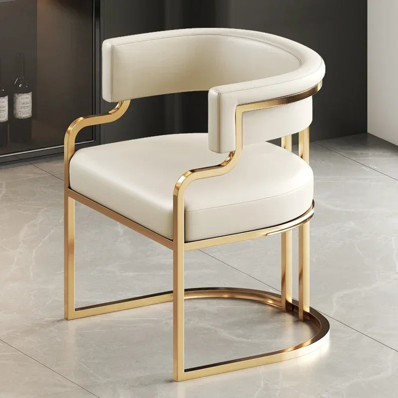 Chaises modernes pieds dorés