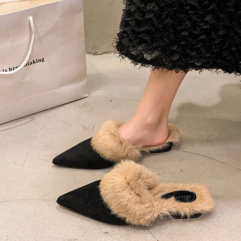 Chaussons pointus avec fluffy end