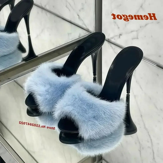 Talons plush avec fourrure