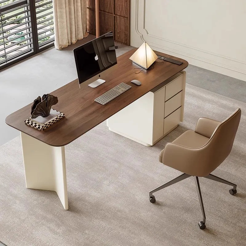 Bureau en bois multi-rangements et minimaliste