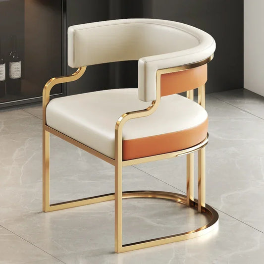 Chaises modernes pieds dorés