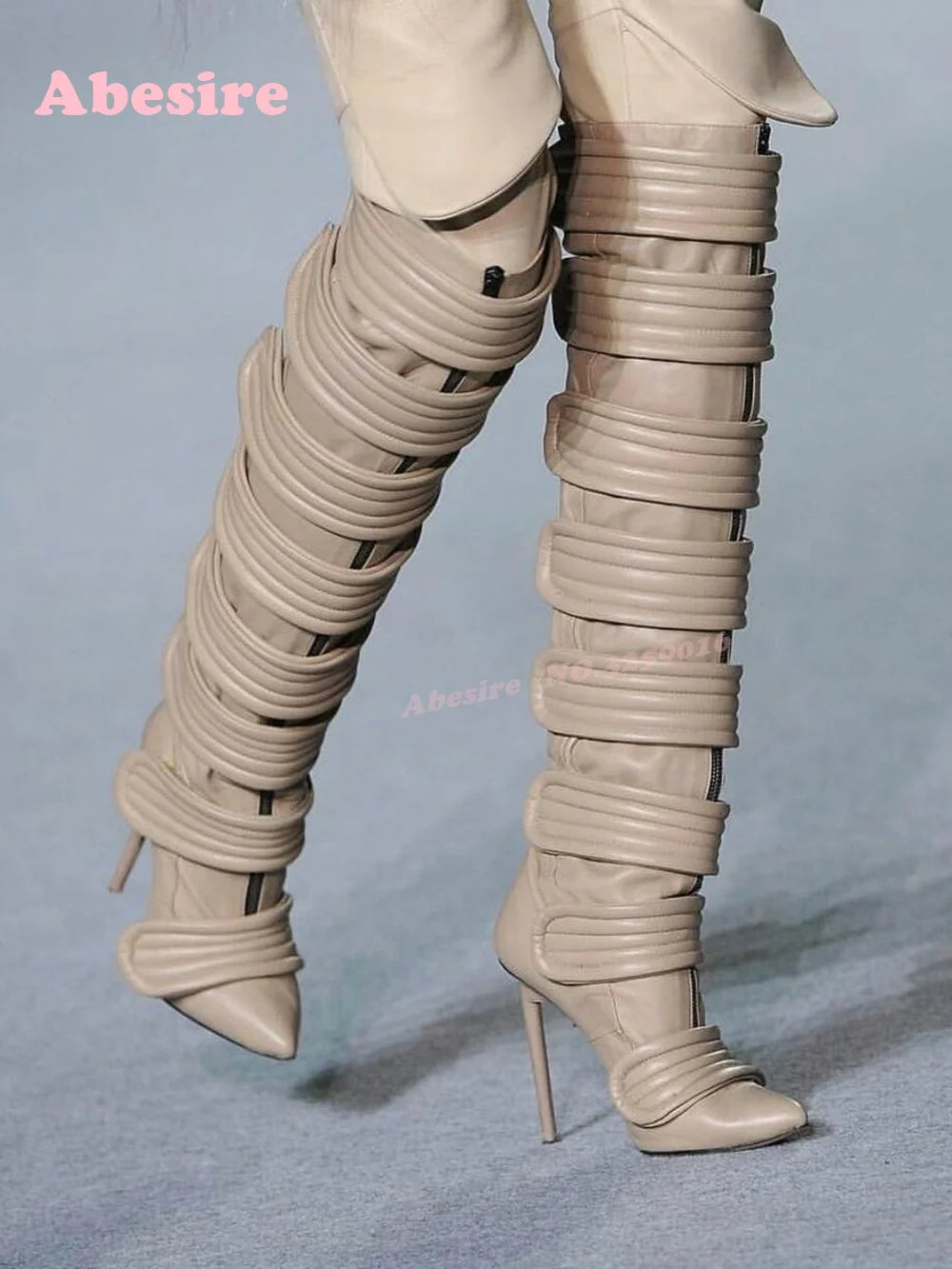 Bottes Pointés à Talon style "Romain"
