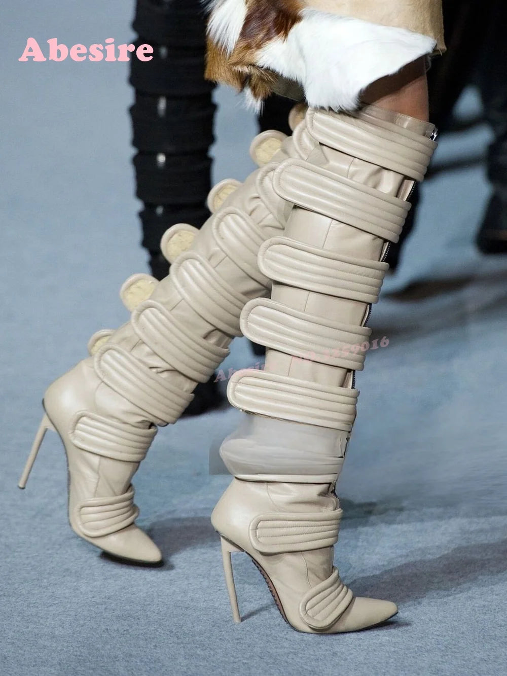Bottes Pointés à Talon style "Romain"