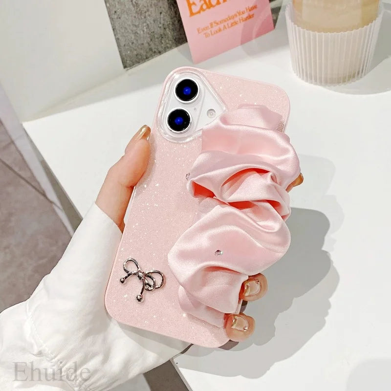 Coque de téléphone brillante avec chouchou
